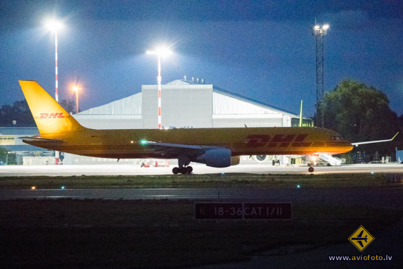 Boeing 757-2Q8(PCF)
